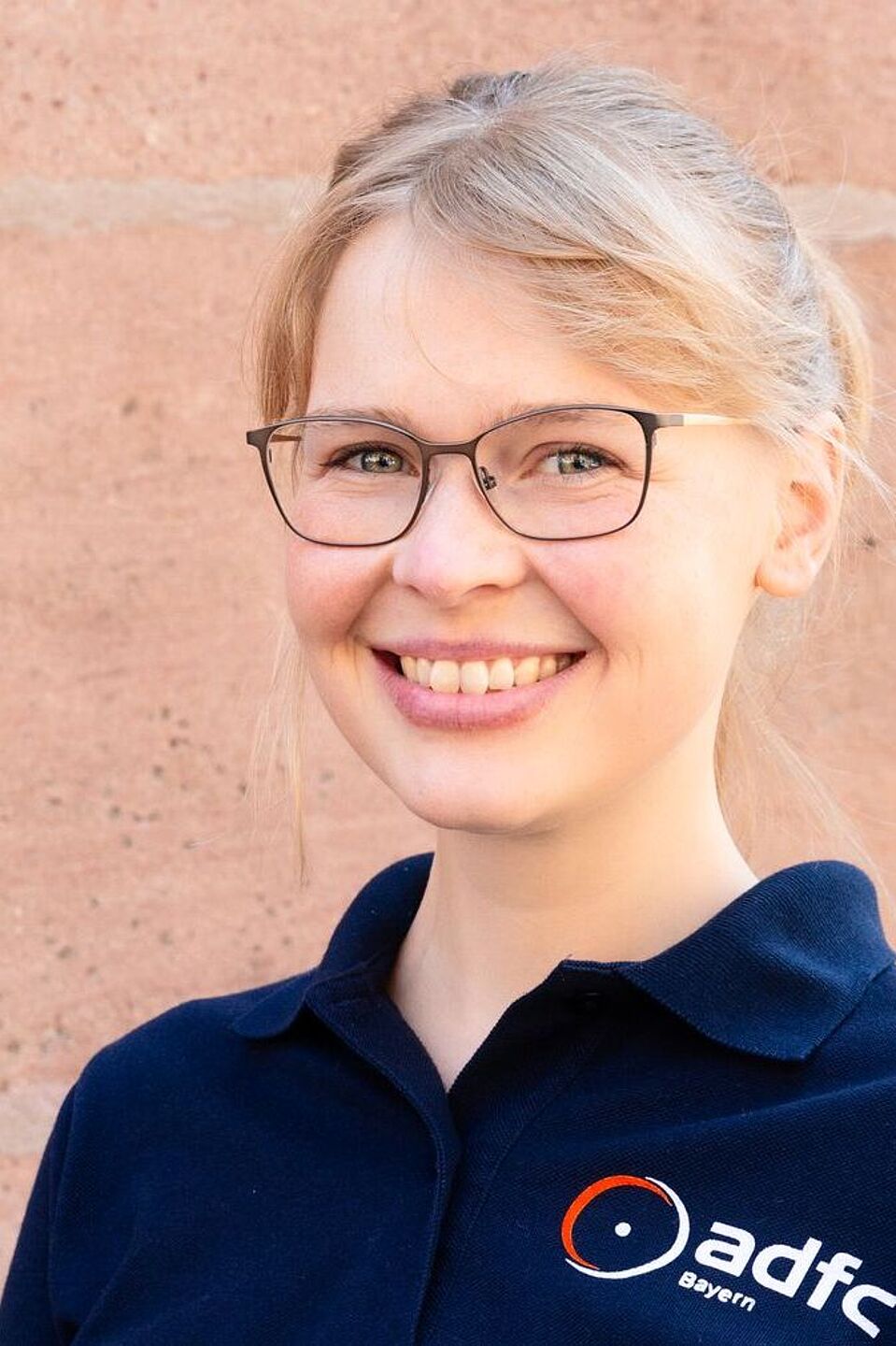 Vera Konrad (30) ist im Landesvorstand des ADFC Bayern und leitet die AG Junge Menschen. Vera Konrad (30) ist im Landesvorstand des ADFC Bayern und leitet die AG Junge Menschen.