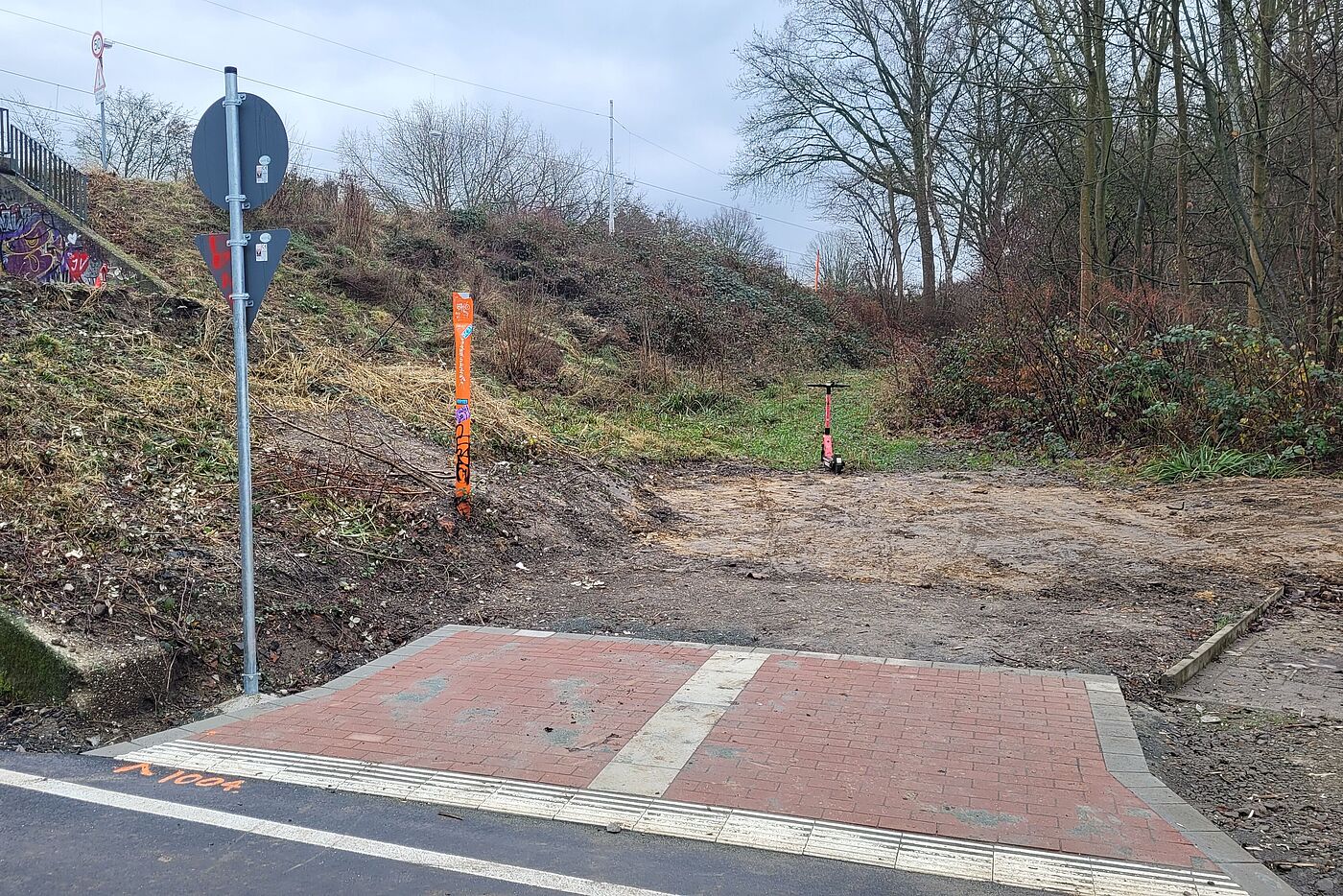 "Rampe" zur Unistraße "Rampe" zur Unistraße